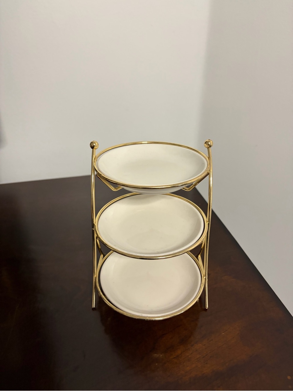 three-tiered jewelry holder